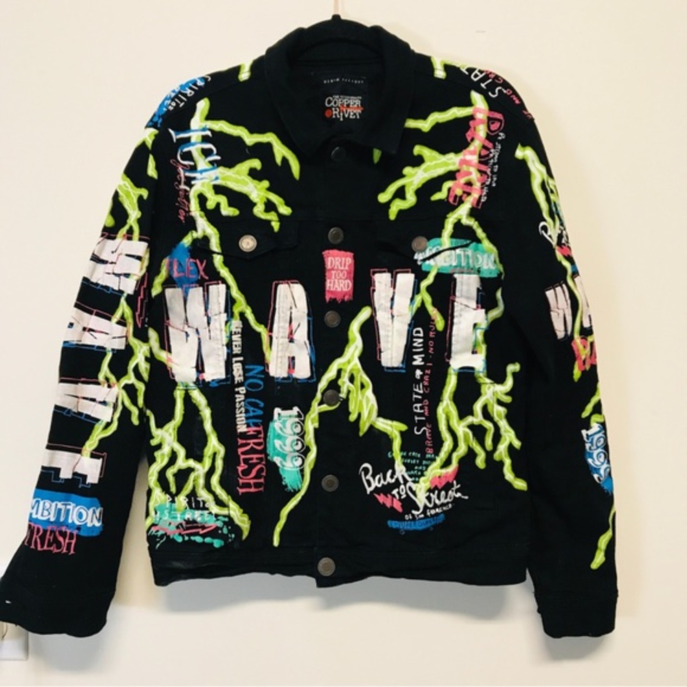 Copper Rivet men’s‎ All-Over WAVE Graphic Denim Jacket size M